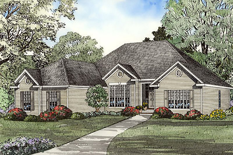 Dream House Plan - Traditional Exterior - Front Elevation Plan #17-605