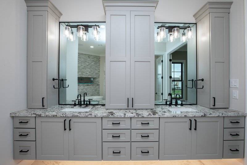 House Plan Design - Interior - Master Bathroom 1 for Mediterranean House Plan #1110-34 - 3 bed, 3 bath