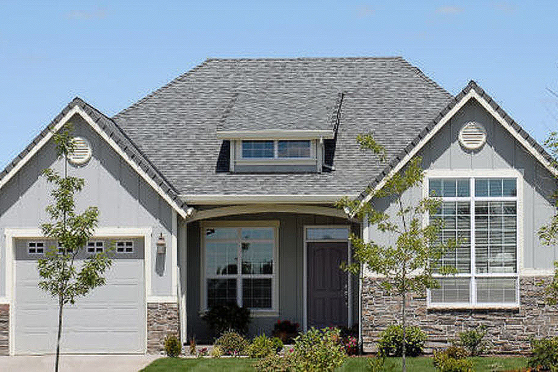 Home Plan - Cottage style home, front elevation