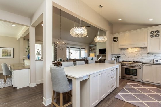 Interior - Kitchen 1 for Traditional House Plan #901-135 - 4 bed, 2.5 bath