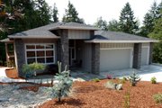 Prairie Style House Plan - 3 Beds 2.5 Baths 2579 Sq/Ft Plan #124-924 