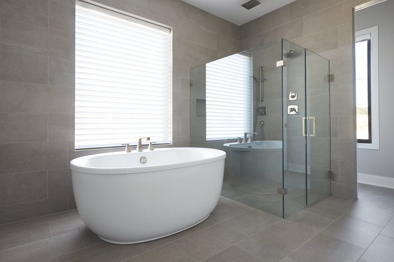 House Plan Design - Interior - Master Bathroom 1 for Contemporary House Plan #928-352 - 4 bed, 4.5 bath