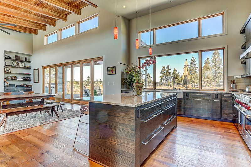 Dream House Plan - Interior - Kitchen 2 for Modern House Plan #892-12 - 3 bed, 3.5 bath