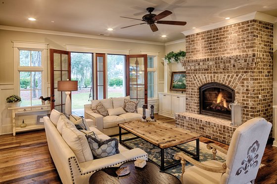 Interior - Family Room for Farmhouse House Plan #928-10 - 4 bed, 4.5 bath