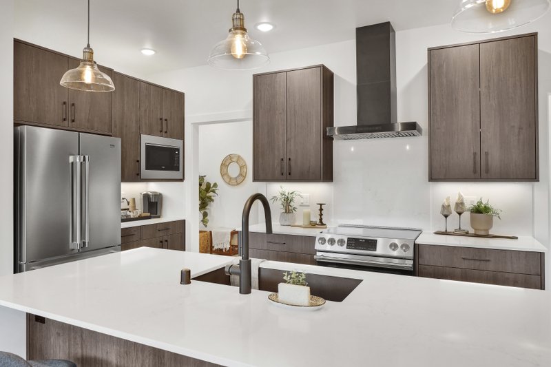 House Plan Design - Interior - Kitchen 6 for Contemporary House Plan #1070-235 - 3 bed, 2 bath