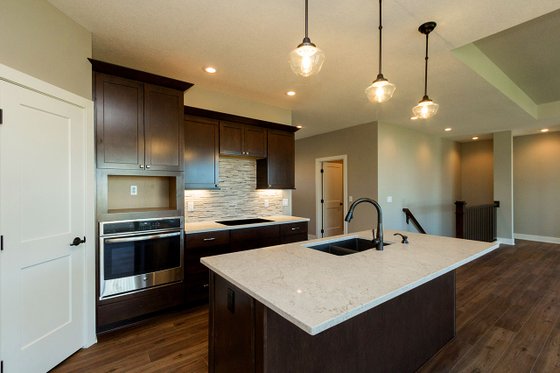 Interior - Kitchen 4 for Ranch House Plan #70-1500 - 4 bed, 3 bath