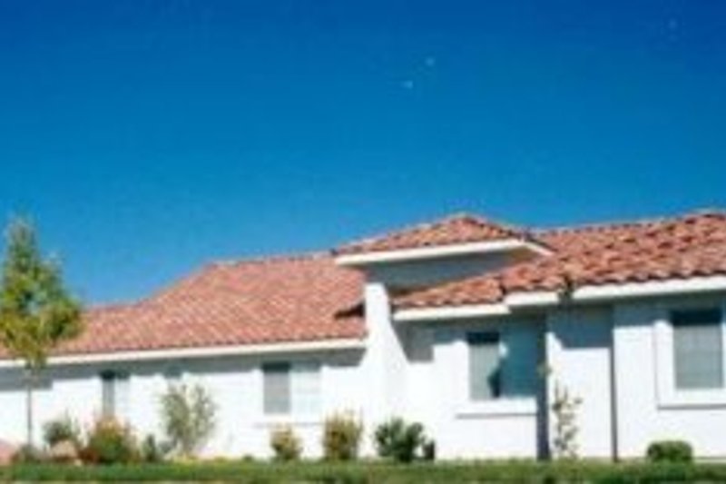 Home Plan - Adobe / Southwestern Exterior - Front Elevation Plan #1-680