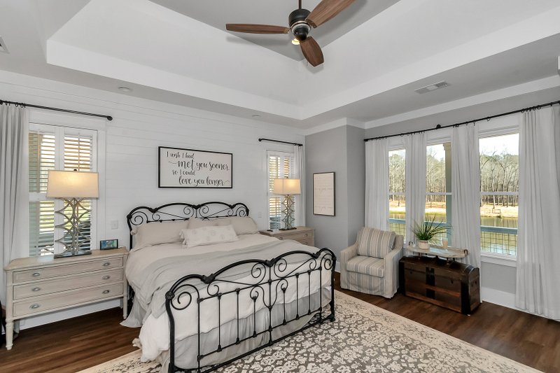 House Plan Design - Interior - Master Bedroom for Farmhouse House Plan #54-392 - 3 bed, 2.5 bath