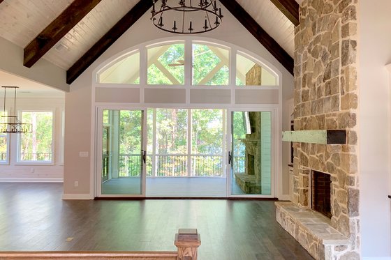 Interior - Family Room 1 for Craftsman House Plan #437-116 - 4 bed, 4 bath