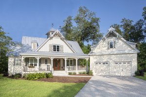 Farmhouse Exterior - Front Elevation Plan #929-1116