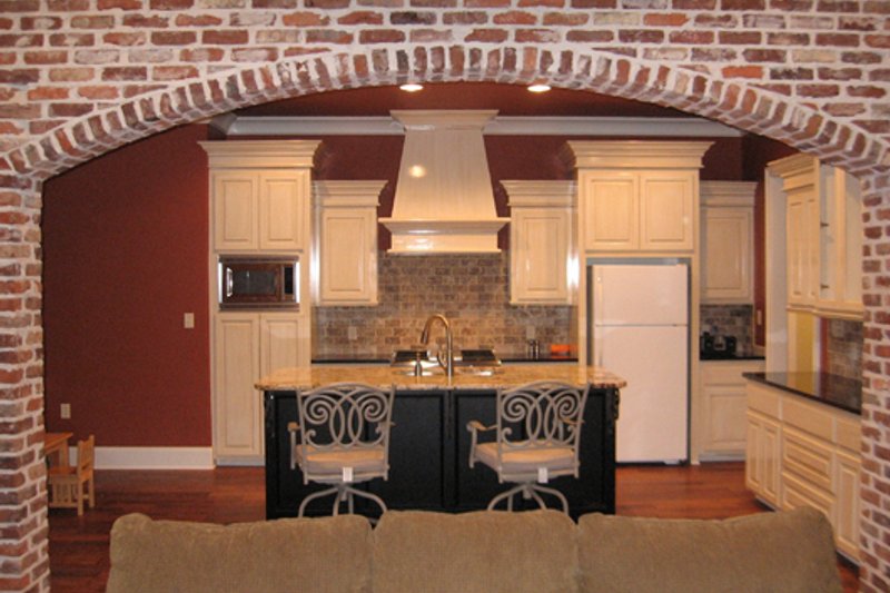 Home Plan - Interior - Kitchen 1 for Southern House Plan #430-49 - 4 bed, 2.5 bath