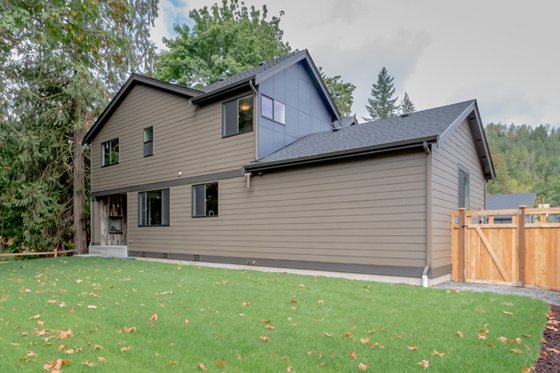 Exterior - Rear Elevation for Contemporary House Plan #569-36 - 4 bed, 3.5 bath