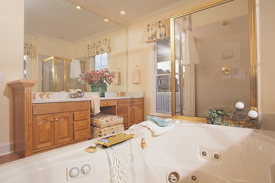 Interior - Master Bathroom 1 for Farmhouse House Plan #929-16 - 4 bed, 3.5 bath