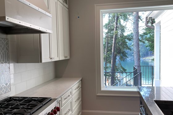 Interior - Kitchen 3 for Craftsman House Plan #437-122 - 4 bed, 4 bath