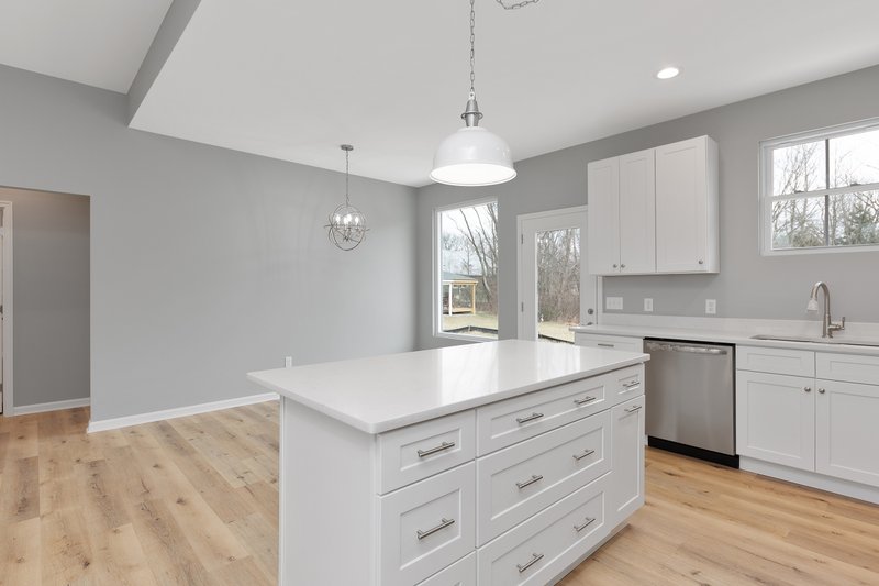 House Design - Interior - Kitchen 3 for Farmhouse House Plan #430-209 - 3 bed, 2 bath