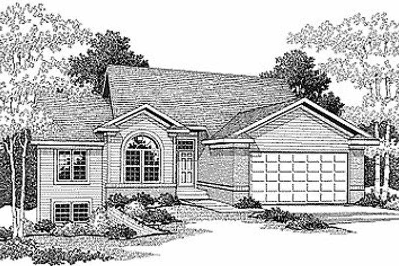 Traditional Style House Plan - 2 Beds 1.5 Baths 1356 Sq/Ft Plan #70-116