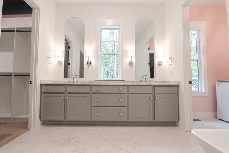 Home Plan - Interior - Master Bathroom 3 for Traditional House Plan #1080-9 - 5 bed, 4.5 bath