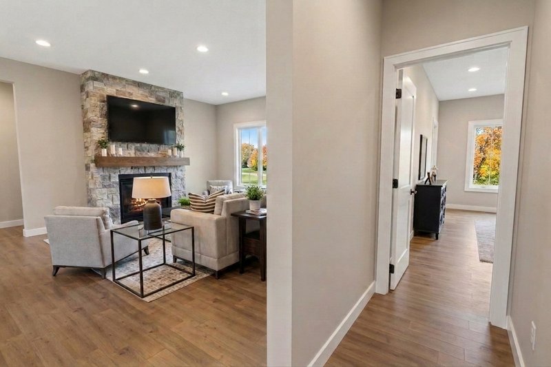 House Design - Interior - Family Room 3 for Farmhouse House Plan #51-1534 - 3 bed, 2.5 bath