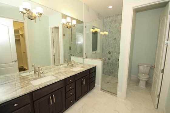 Interior - Master Bathroom for Mediterranean House Plan #1058-147 - 4 bed, 4 bath