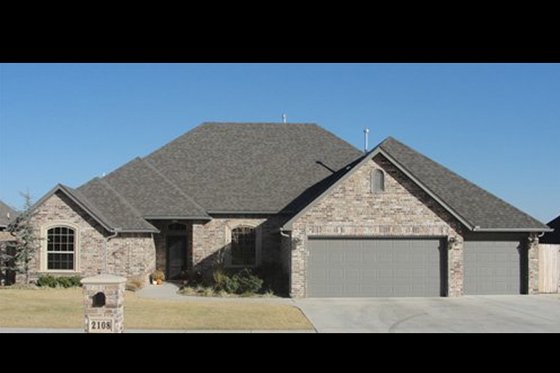 Exterior - Front Elevation for Traditional House Plan #65-418 - 4 bed, 3 bath