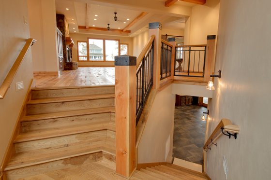 Photo 12 for Craftsman House Plan #124-913 - 4 bed, 3.5 bath