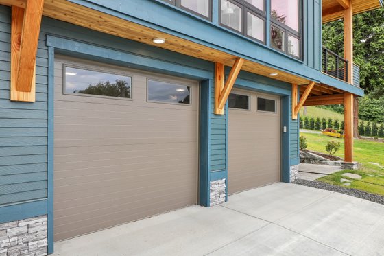 Photo 19 for Contemporary House Plan #1070-7 - 3 bed, 3 bath