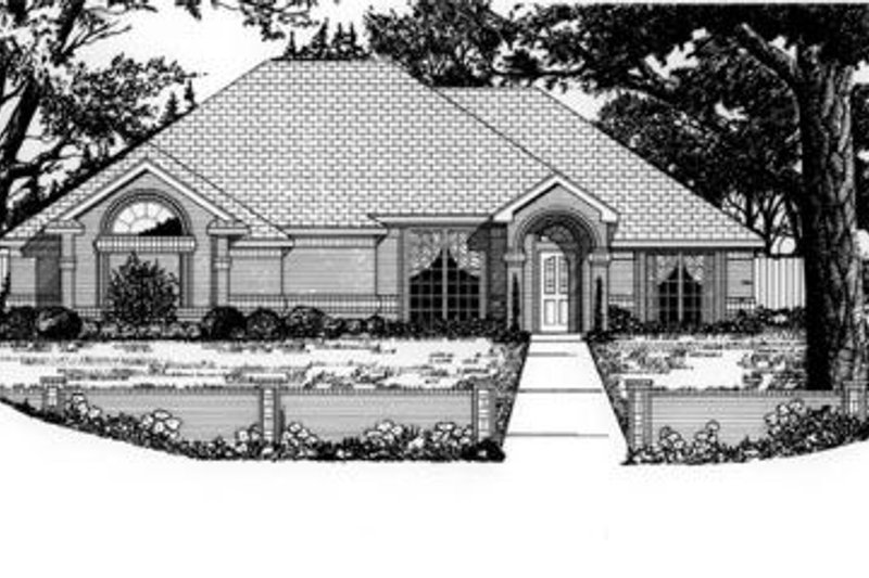 Traditional Style House Plan - 3 Beds 2 Baths 1765 Sq/Ft Plan #62-106
