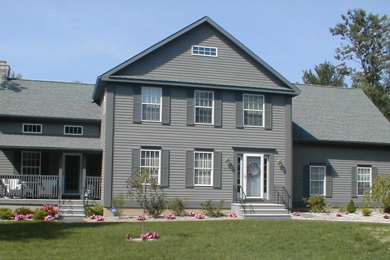 Colonial Style House Plan - 3 Beds 2.5 Baths 2849 Sq/Ft Plan #75-140