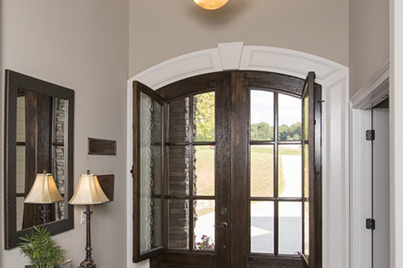 Dream House Plan - Interior - Entry 1 for Cottage House Plan #929-992 - 4 bed, 4 bath