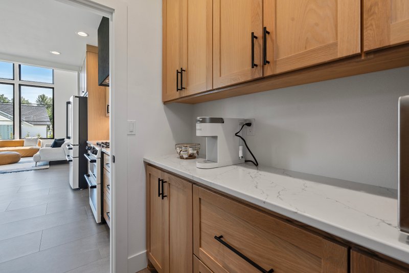 House Design - Interior - Kitchen 3 for Contemporary House Plan #1070-214 - 4 bed, 3.5 bath