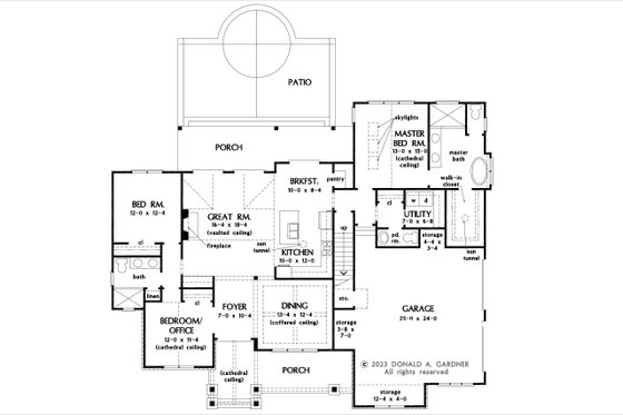 Floor Plan - Main Floor for Craftsman House Plan #929-1179 - 3 bed, 2.5 bath