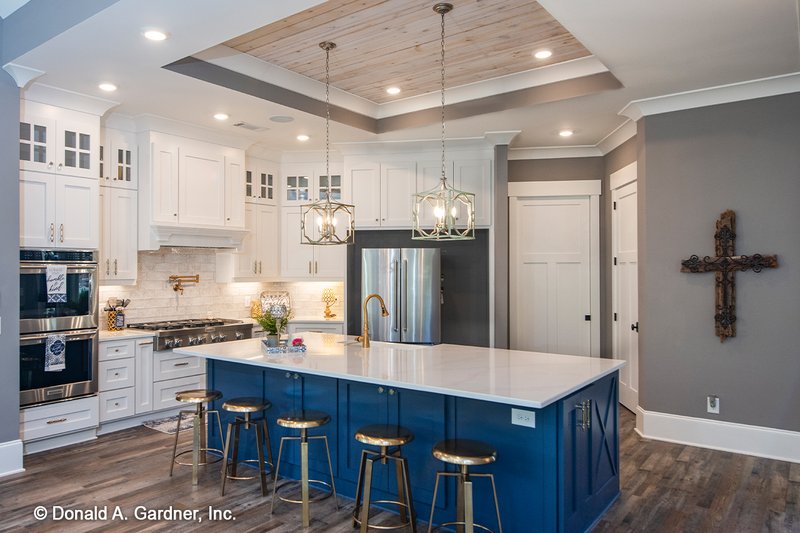 Home Plan - Interior - Kitchen for Craftsman House Plan #929-340 - 5 bed, 4 bath