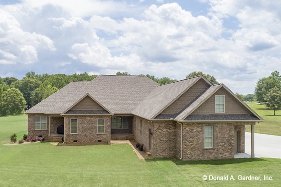 Exterior - Rear Elevation for Ranch House Plan #929-1059 - 4 bed, 3.1 bath