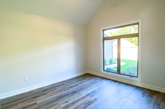 Photo 7 for European House Plan #923-51 - 4 bed, 2 bath