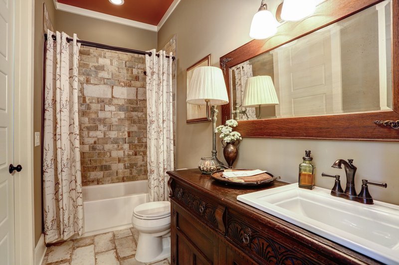 House Plan Design - Interior - Bathroom 1 for Ranch House Plan #54-476 - 5 bed, 3 bath