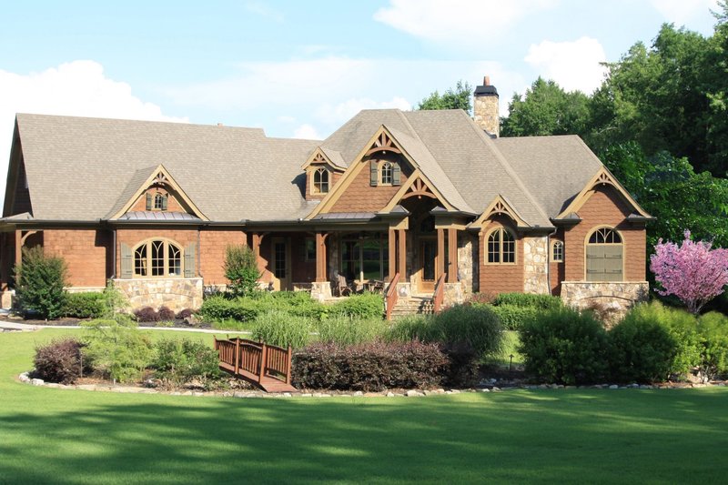 Dream House Plan - Craftsman Exterior - Front Elevation Plan #54-515