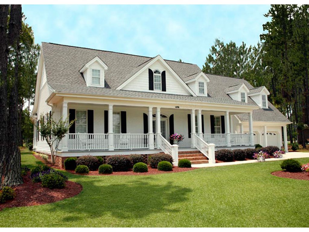 Southern Style House Plan 3 Beds 3 5 Baths 2557 Sq Ft Southern Style House Plan 3 Beds 3 5 Baths 2557 Sq Ft