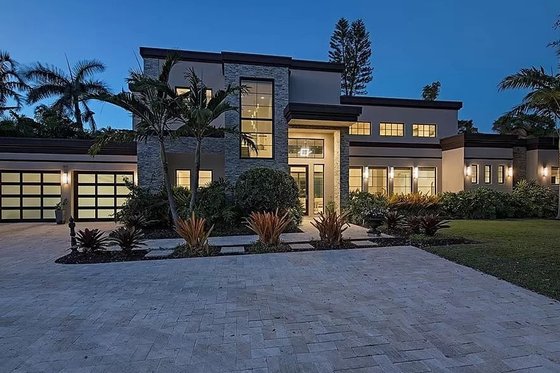 Exterior - Front Elevation for Contemporary House Plan #548-59 - 4 bed, 4.5 bath