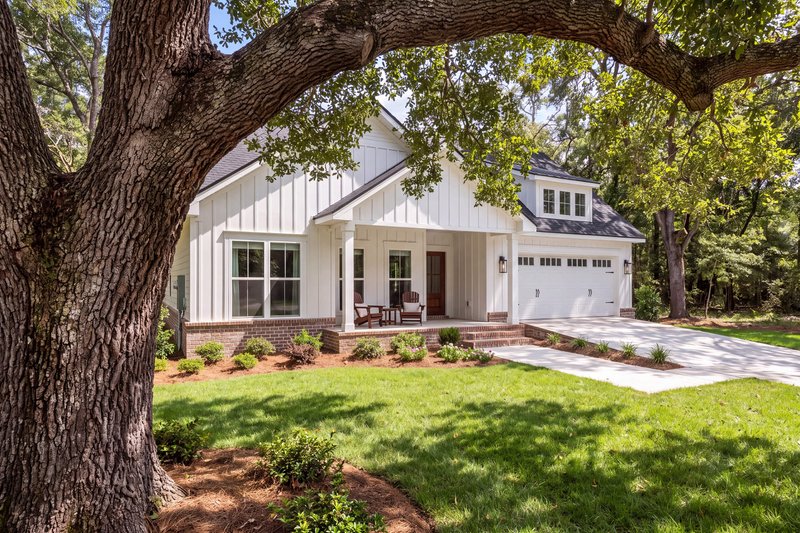 House Blueprint - Exterior - Front Elevation 7 for Farmhouse House Plan #430-452 - 3 bed, 2 bath