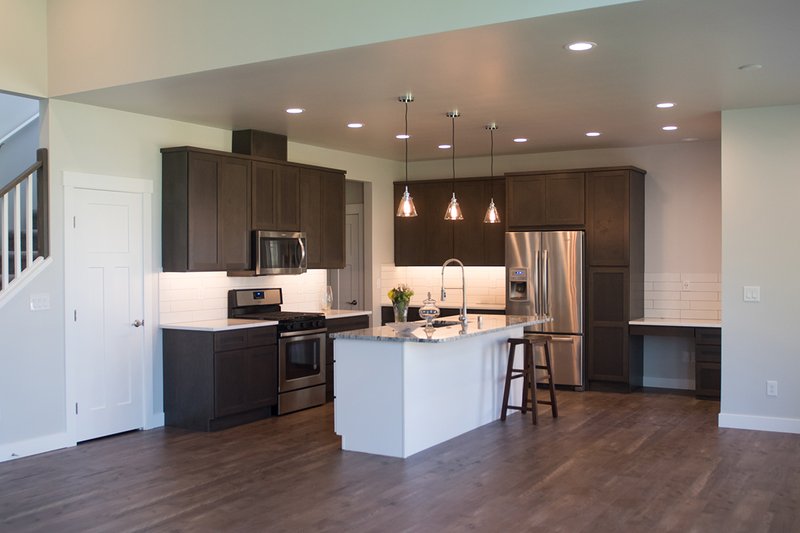 Architectural House Design - Interior - Kitchen for Farmhouse House Plan #1070-26 - 3 bed, 2.5 bath