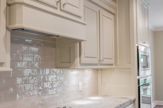 Interior - Kitchen 2 for Country House Plan #430-167 - 3 bed, 2 bath