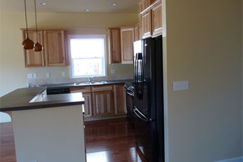 House Plan Design - Photo 5 for Traditional House Plan #124-822 - 3 bed, 2 bath