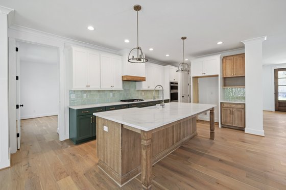 Photo 10 for Country House Plan #1080-7 - 5 bed, 4.5 bath