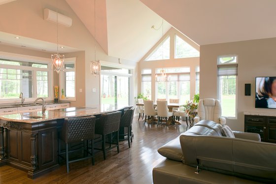 Interior - Kitchen 1 for Traditional House Plan #23-2303 - 3 bed, 3 bath