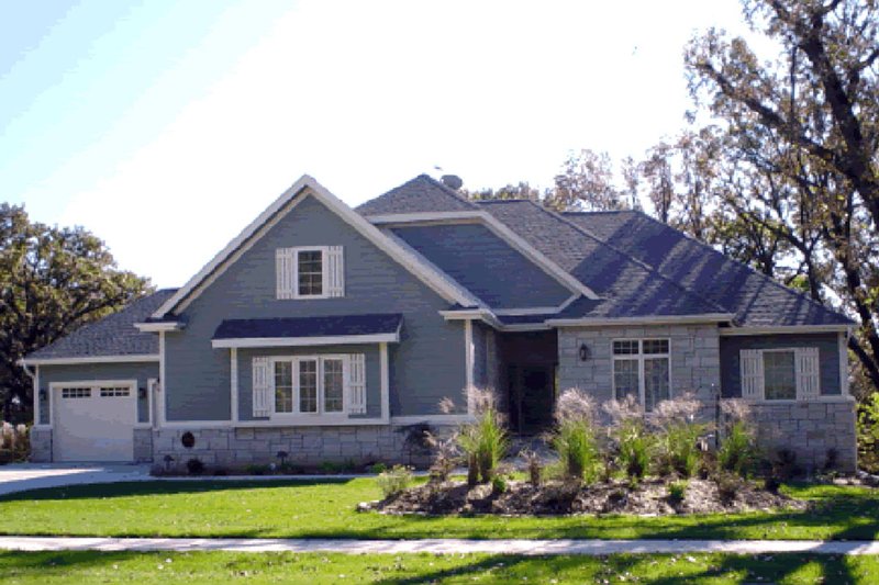 Home Plan - European Exterior - Front Elevation Plan #20-2070