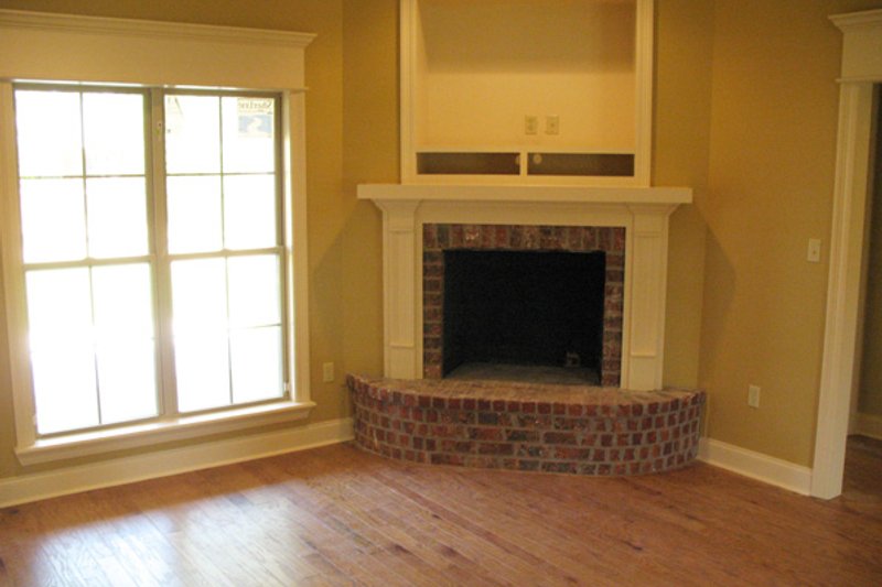 Dream House Plan - Interior - Family Room for European House Plan #21-310 - 3 bed, 2 bath
