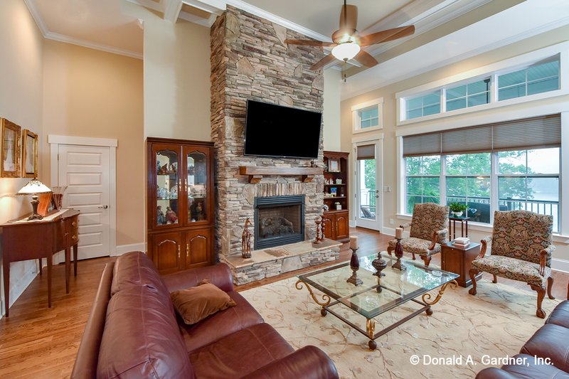 Dream House Plan - Interior - Family Room for Cottage House Plan #929-992 - 4 bed, 4 bath