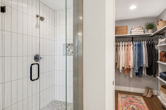 Interior - Master Bathroom 1 for Cottage House Plan #44-246 - 3 bed, 2 bath