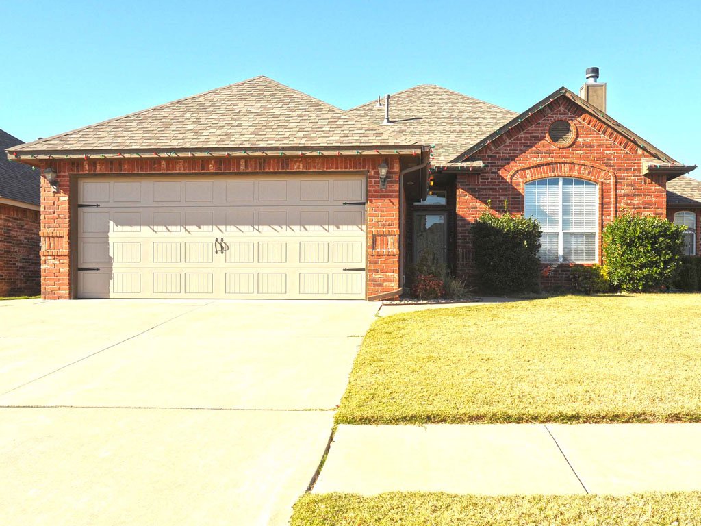 Exterior - Front Elevation 2 for Traditional House Plan #65-270 - 4 bed, 2 bath