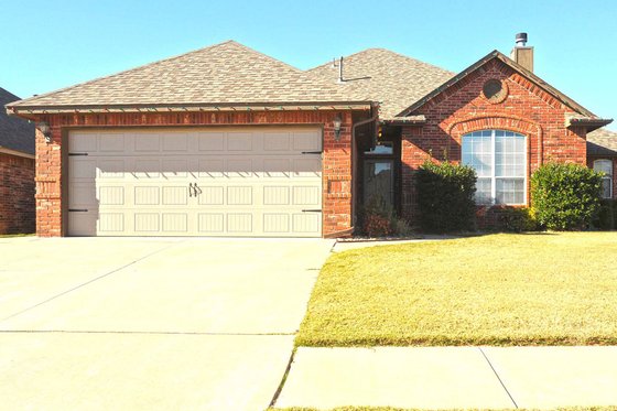 Exterior - Front Elevation for Traditional House Plan #65-270 - 4 bed, 2 bath